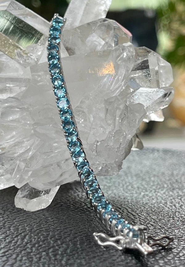 Zwitserse Blauwe Topaas armband facet geslepen rond