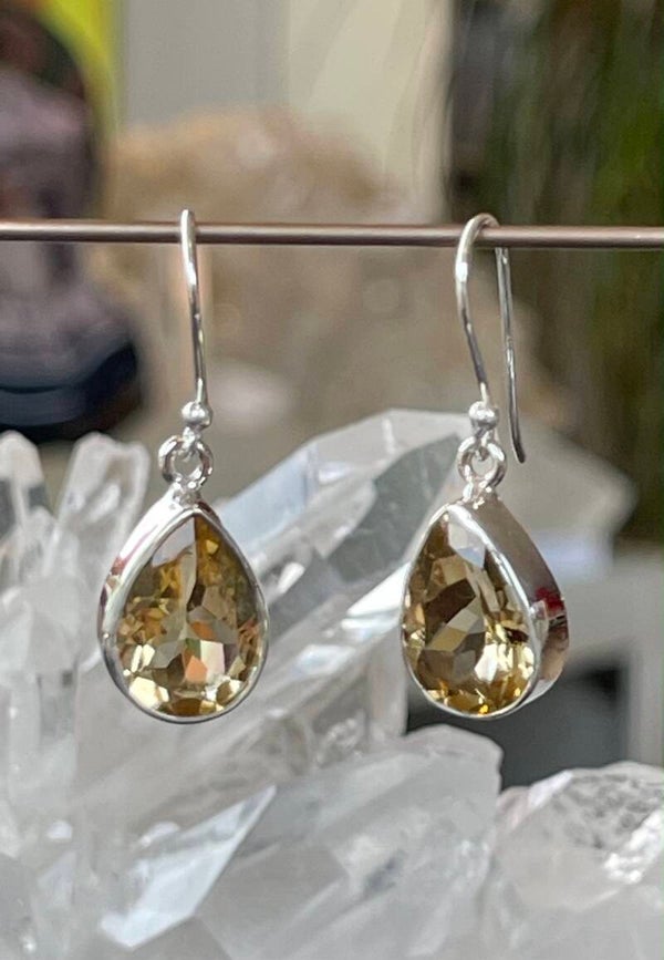 Citrien oorbellen facet geslepen druppel