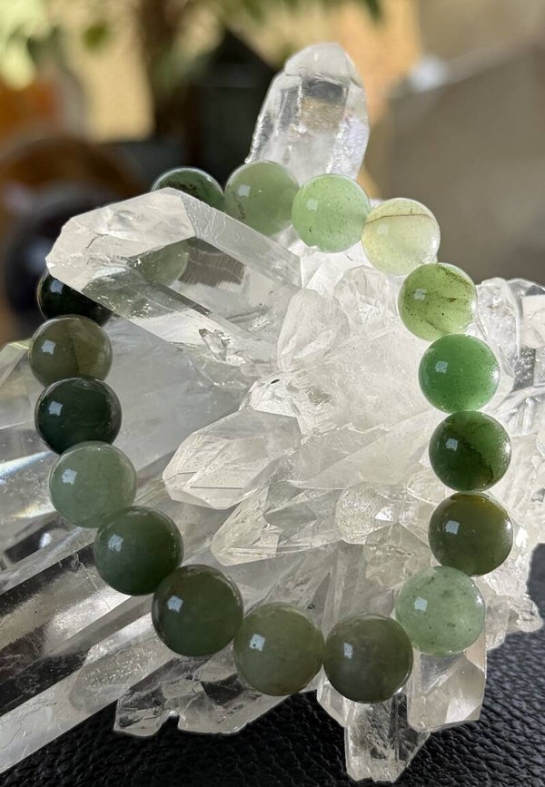 Jade armband met ronde kralen en elastiek 1,04cm