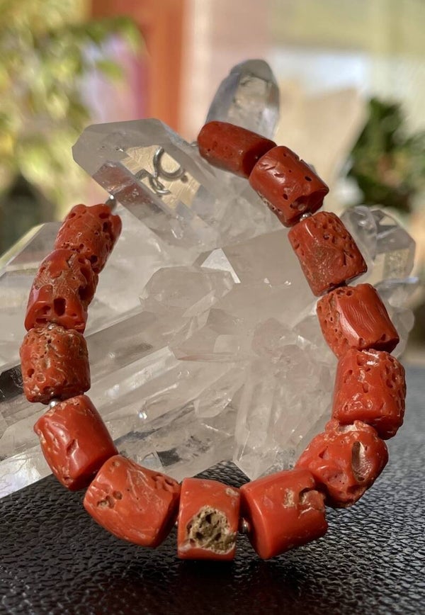 Koraal armband met pijpjes kralen 1,21cm