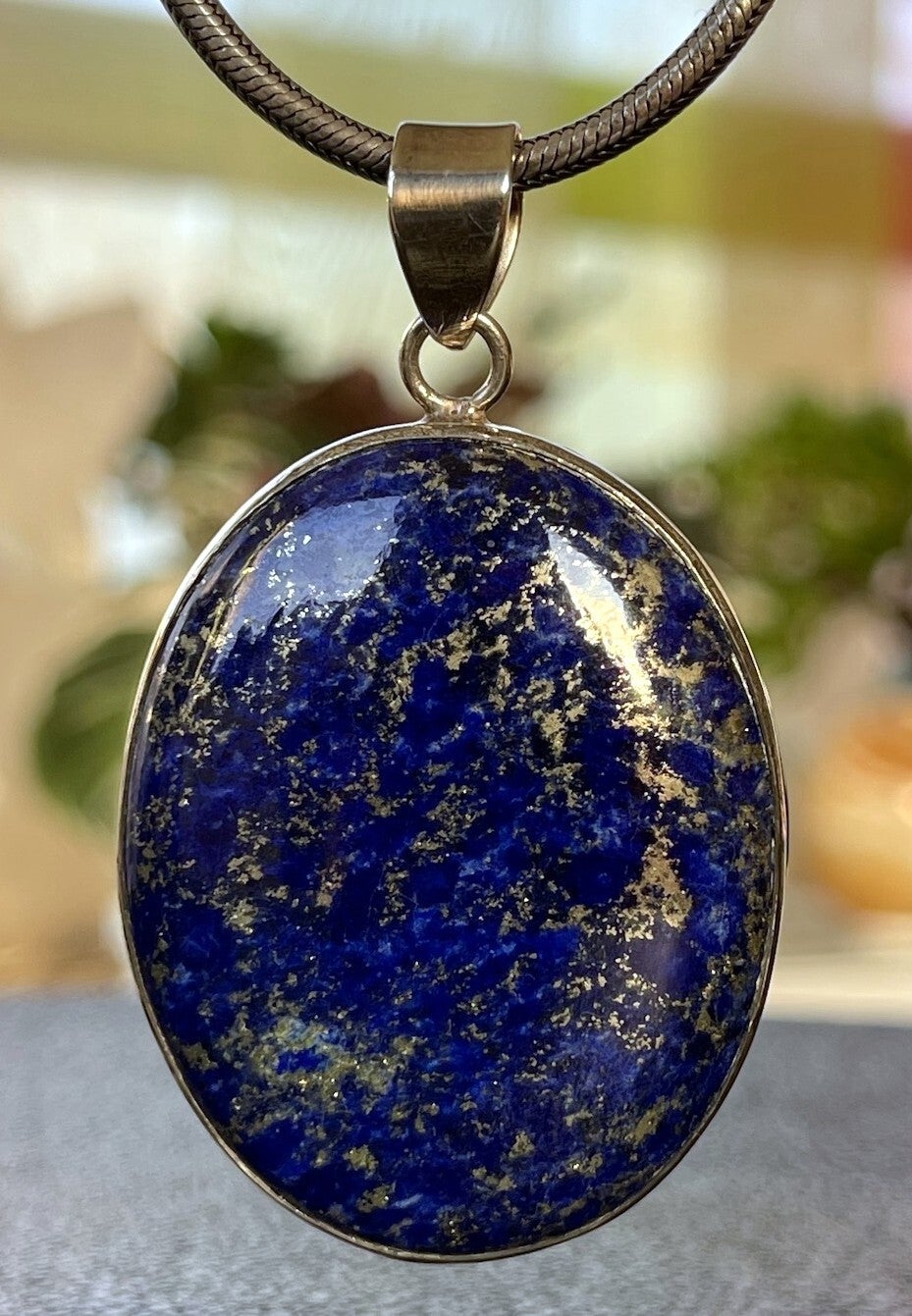 Lapis Lazulli met Pyriet hanger cabochon ovaal medium-groot