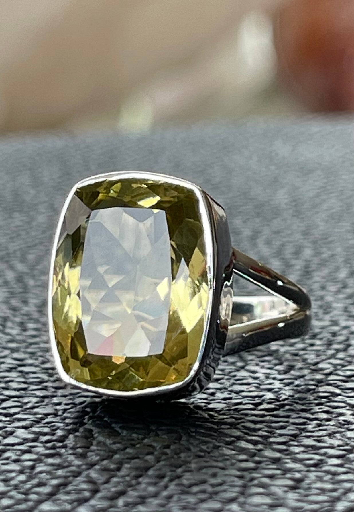 Lemon Topaas ring facet geslepen rechthoekig, maat 20