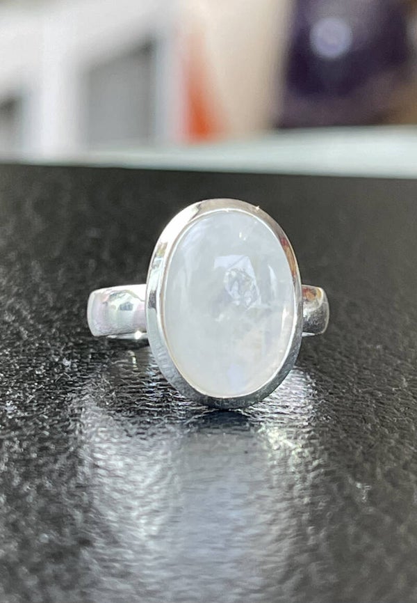 Regenboog Maansteen ring cabochon ovaal, maat 17,6