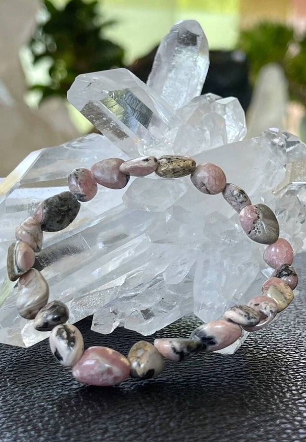 Rhodochrosiet armband met tumble kralen en elastiek 7,5mm