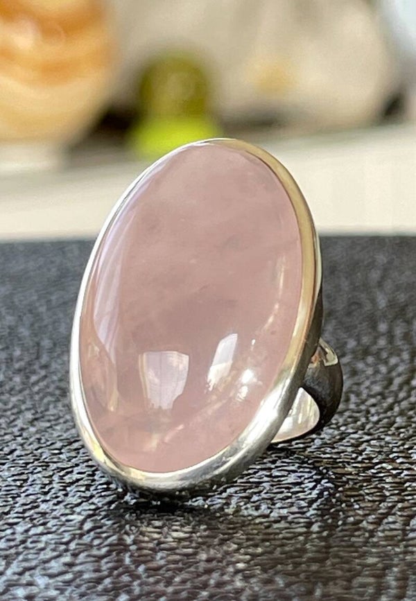 Rozenkwarts ring cabochon ovaal, maat 18