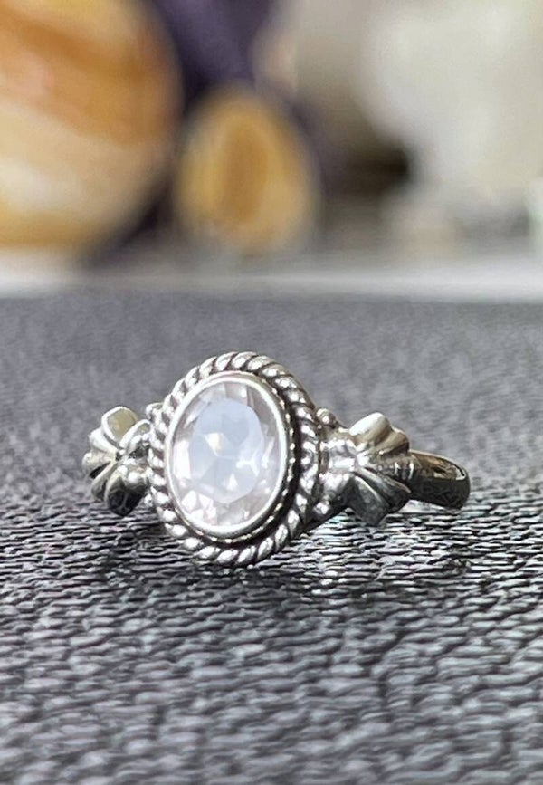 Rozenkwarts ring facet geslepen ovaal klein, maat 19