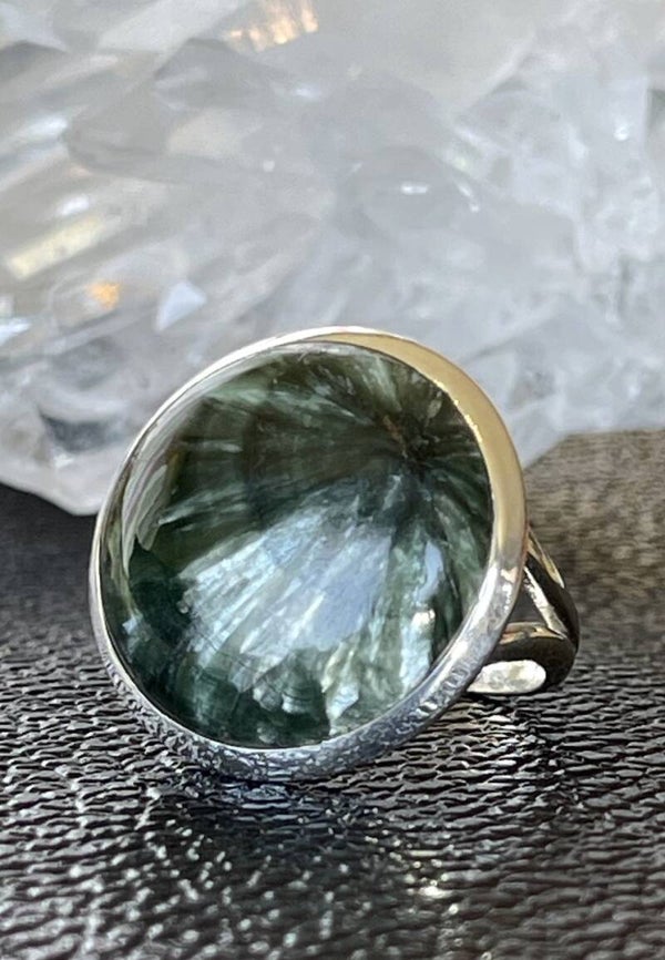 Serafiniet ring cabochon rond, maat 19,5