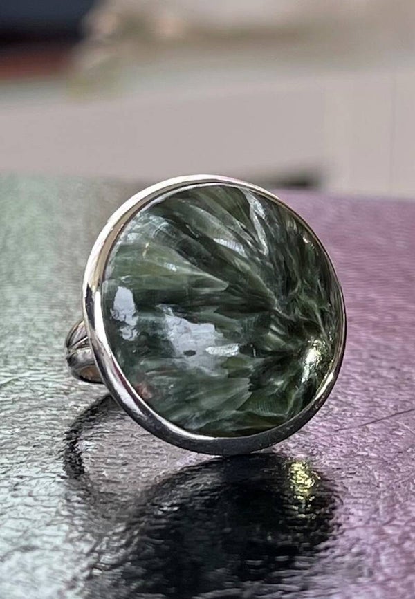 Serafiniet ring cabochon rond, maat 17,5