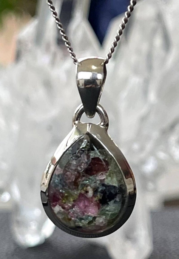 Toermalijn hanger cabochon druppel klein