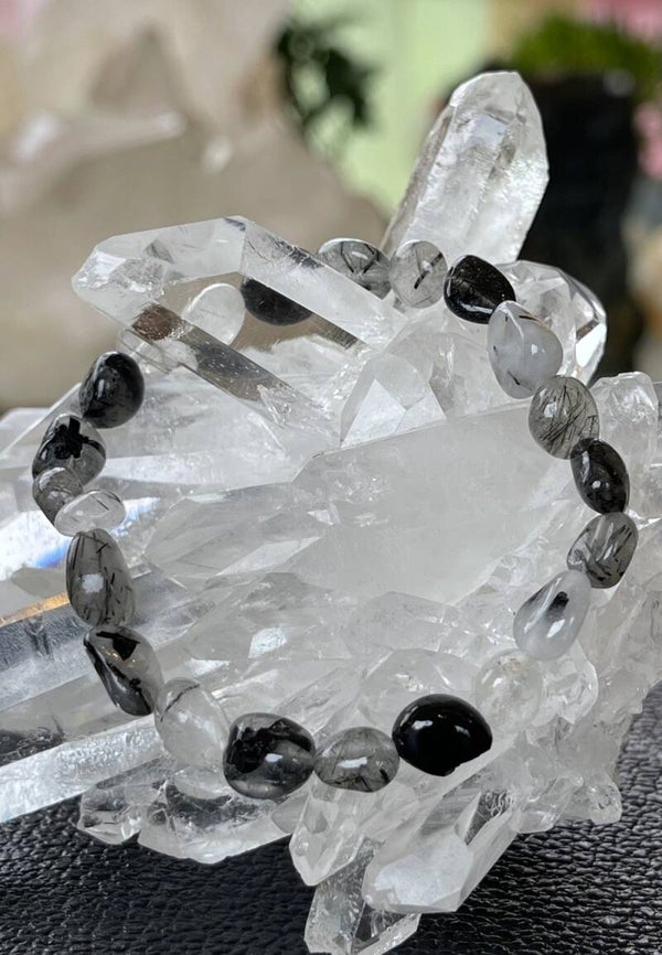Toermalijnkwarts armband met tumble kralen en elastiek 7,5mm