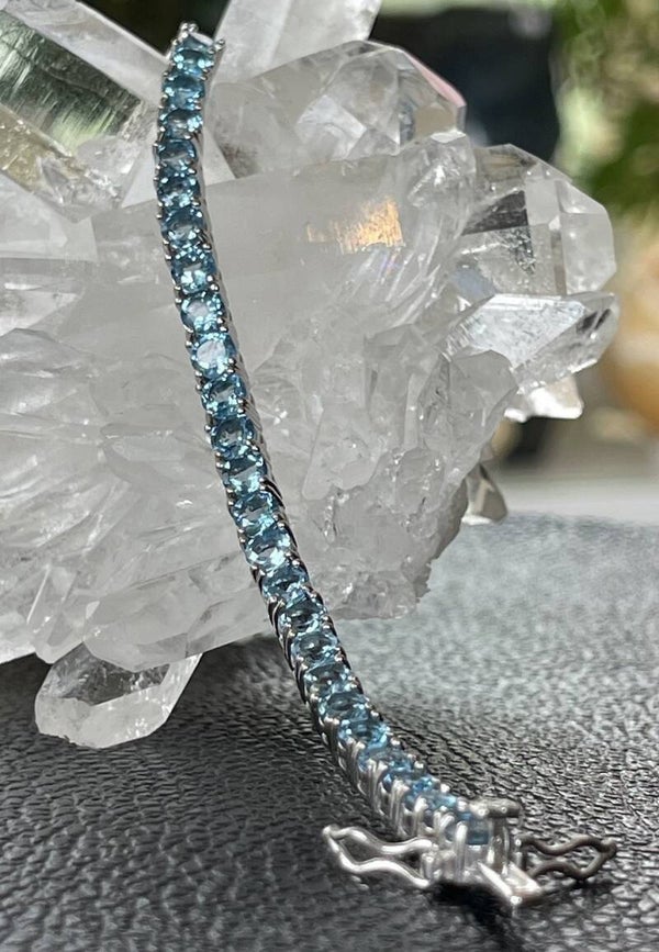 Zwitserse Blauwe Topaas armband facet geslepen rond