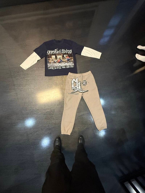 "Gnefari Living" Dark Blue on White With Dark Gray Sweat Pants Set