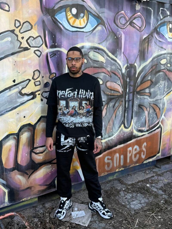 "Gnefari Living" Black on Black Set