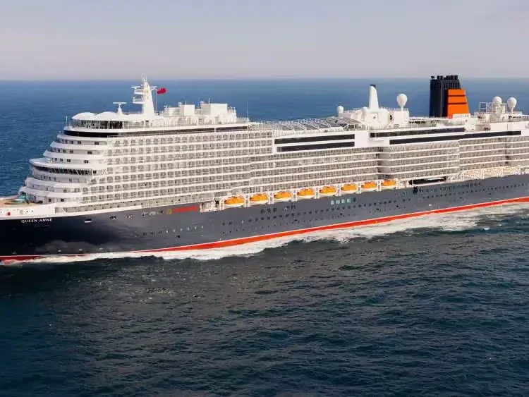 Cunard Casino Comps, Cunard World Club Benefits, Queen Mary 2 Casino, Complimentary Cruise Offers, and VIP Casino Host Assistance