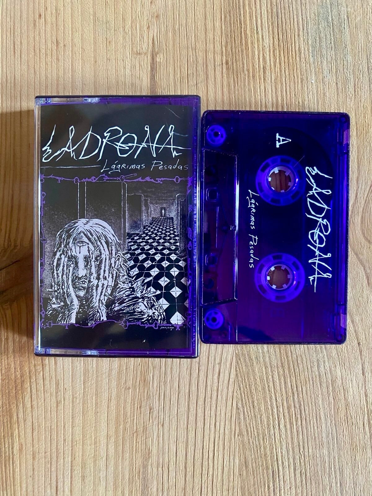 LADRONA - Lagrimas Pesadas