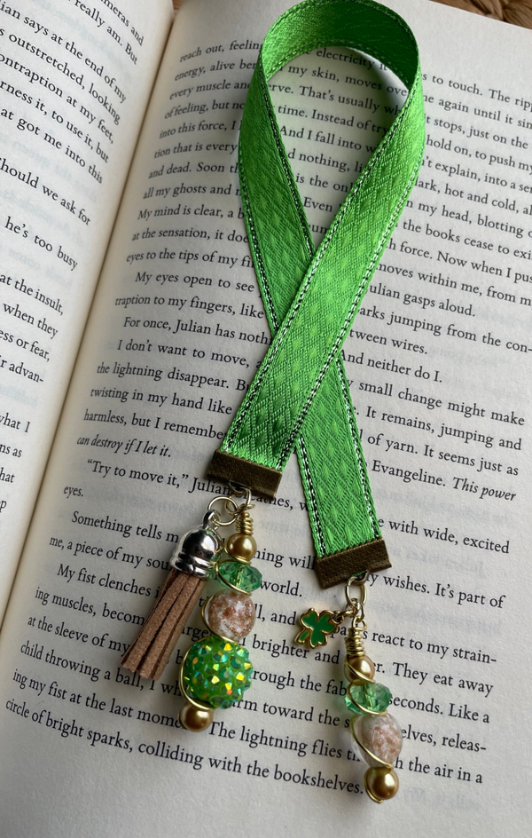 Green Four Leaf Clover