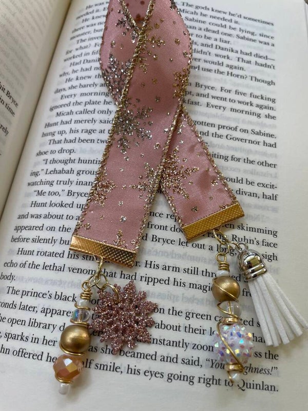 Gold & White Snowflakes