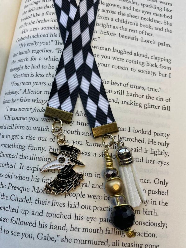 Black & White Plague Dr