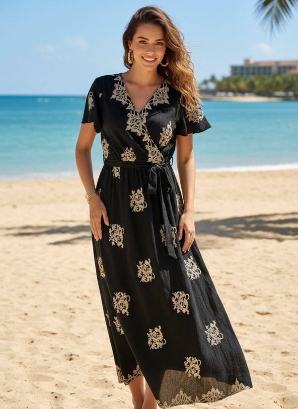 Robe longue motif brodé