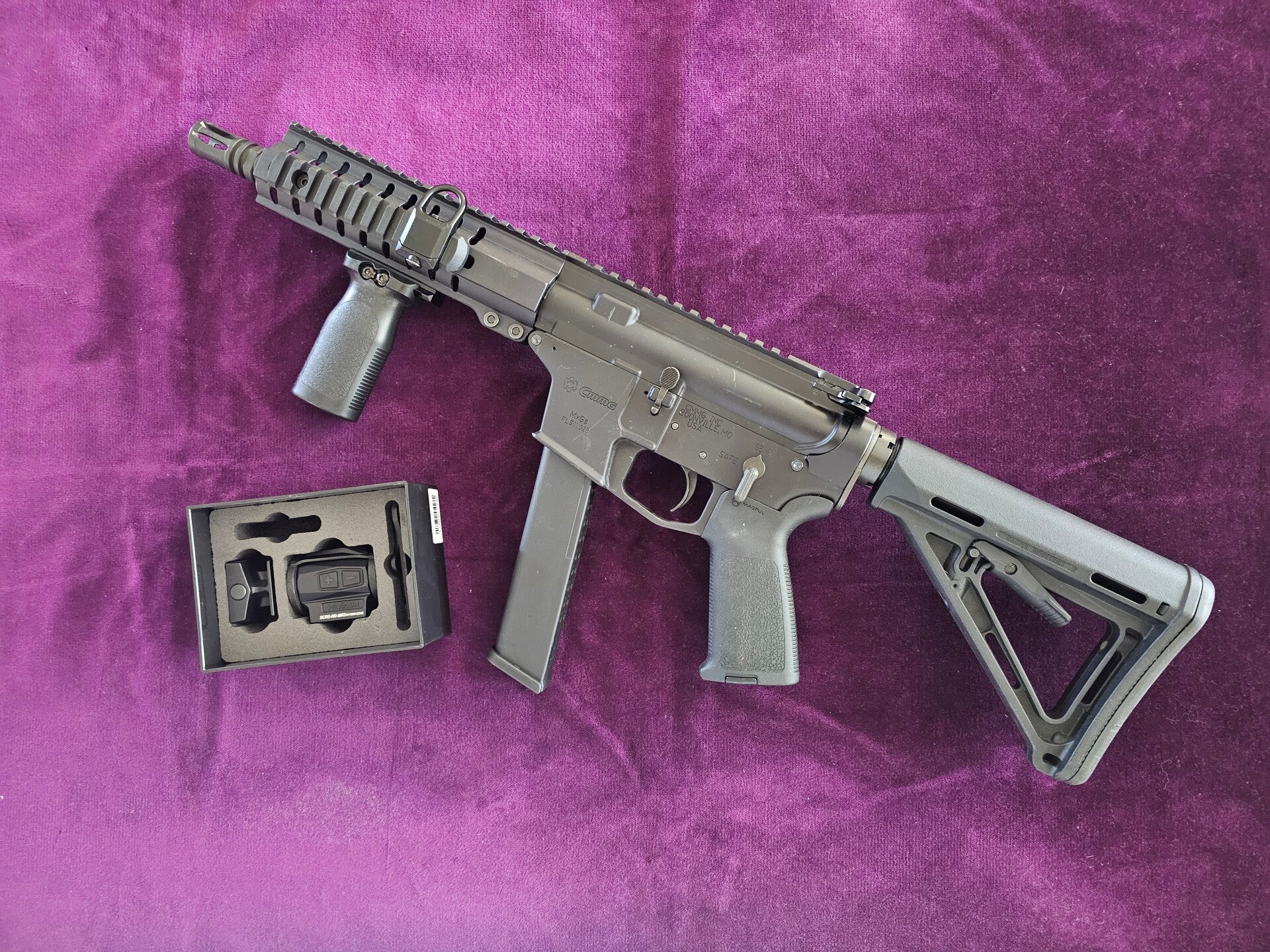 Carabine occasion CMMG, BANSHEE, MKGS, Calibre 9x19, Holosun SCRS, Catégorie B