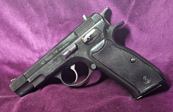 CZ 75 - Pistolet 9x19 (1987). Modèle classique tchèque • Catégorie B - 2 chargeurs