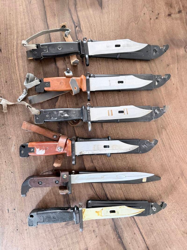 Lot de 6 baïonnettes AK47 !