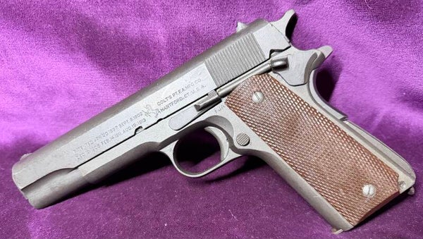 Colt M1911A1 US Army 1943 FJA calibre .45 ACP - pistolet catégorie B