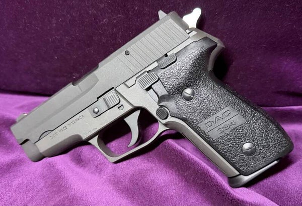Pistolet Dlask modèle 394 calibre 9x19 – Fabrication canadienne