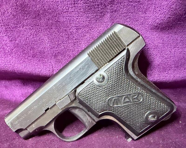 Pistolet MAB Modèle A - calibre 6,35 mm Browning - Catégorie B - Manufacture d'Armes de Bayonne