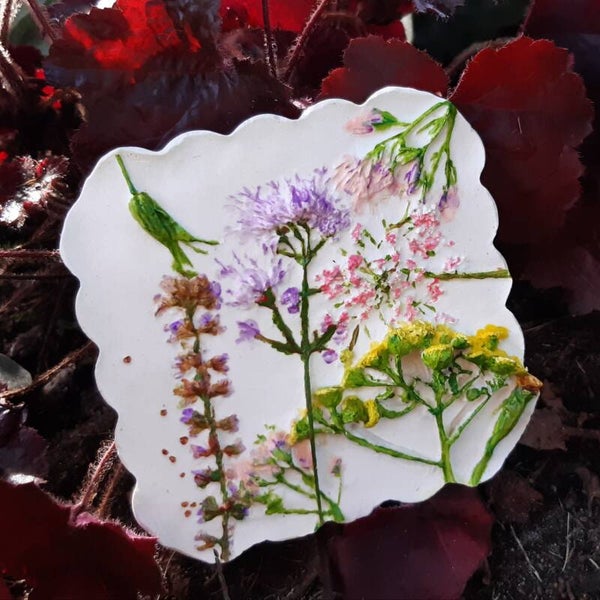 Bloemen afdruk in gips