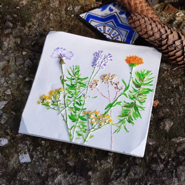 Bloemen afdruk in gips