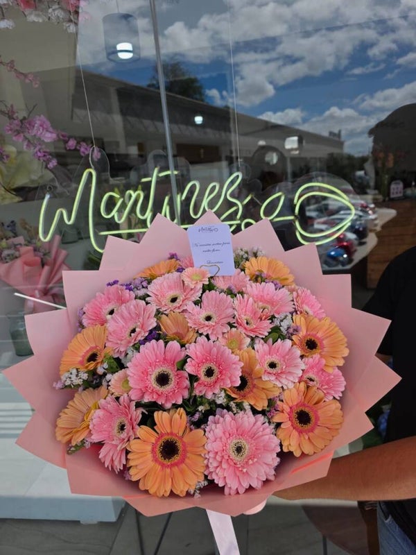 Ramo de gerberas rosas y naranjas