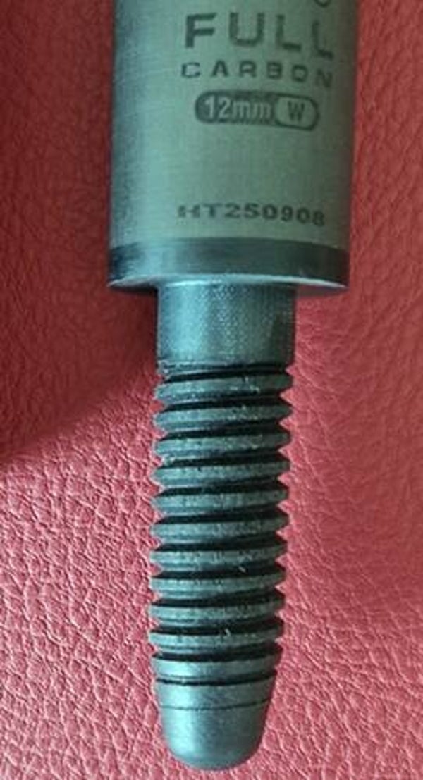 Houten schroefdraad Carbon top 70.cm. 12.mm.