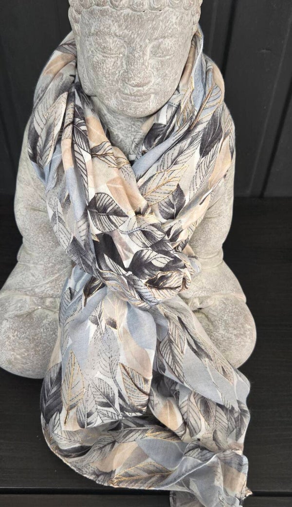 Foulard motifs feuilles doré