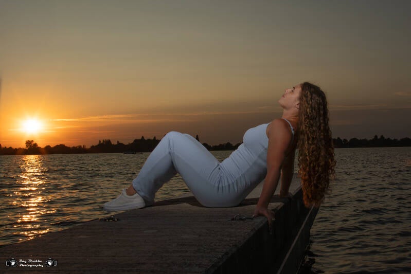 portretfotograaf-aalsmeer-surfeiland-ray-brakke-photography-amstelveen-goldenhour-jpg-2-standard.jpg