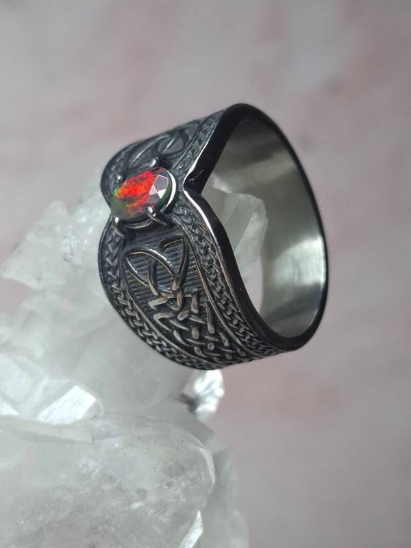 Bague viking taille 22mm opale éthiopienne facettée