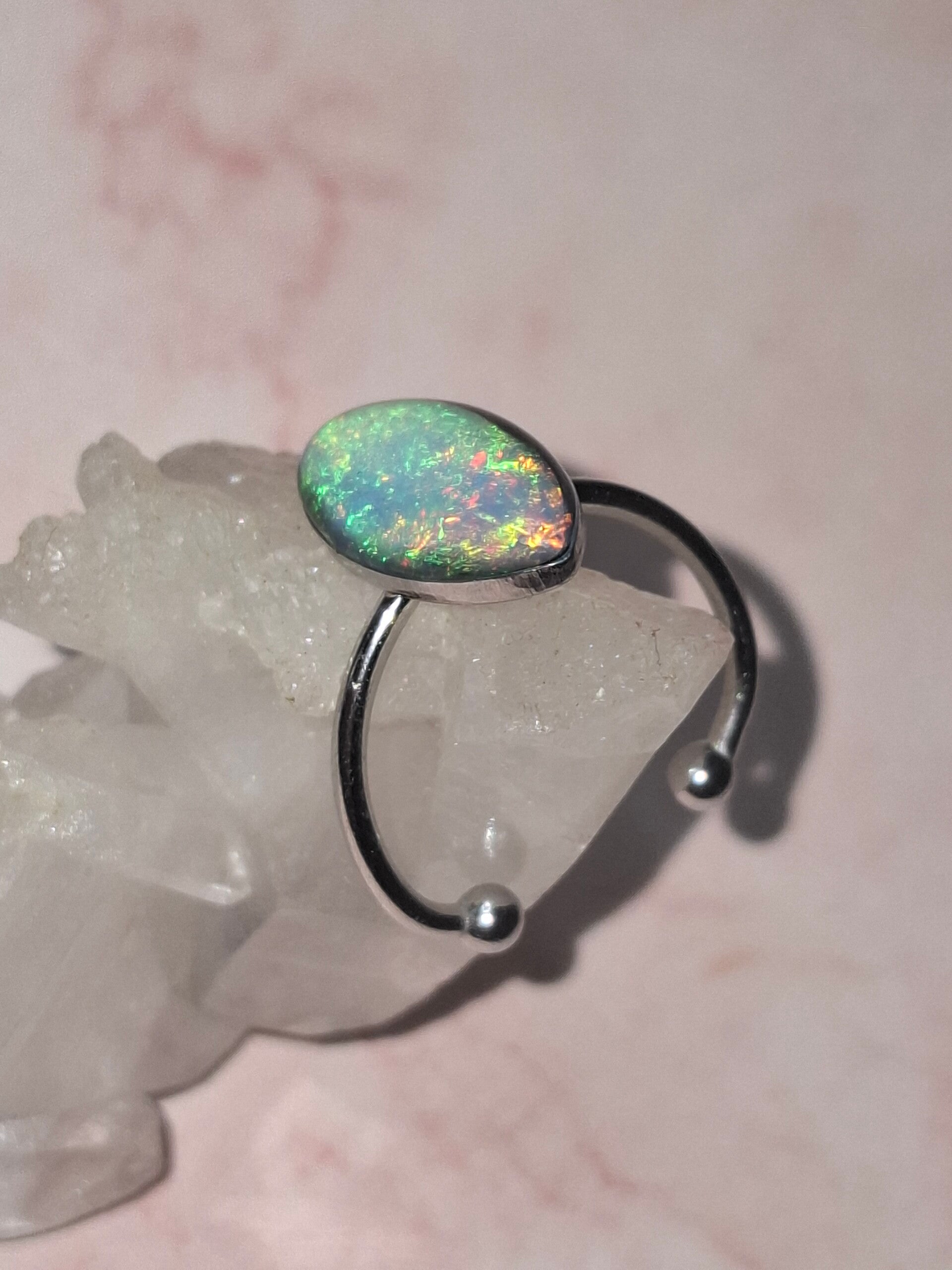 Bague marquise opale 16x7mm 2 carats Éthiopienne