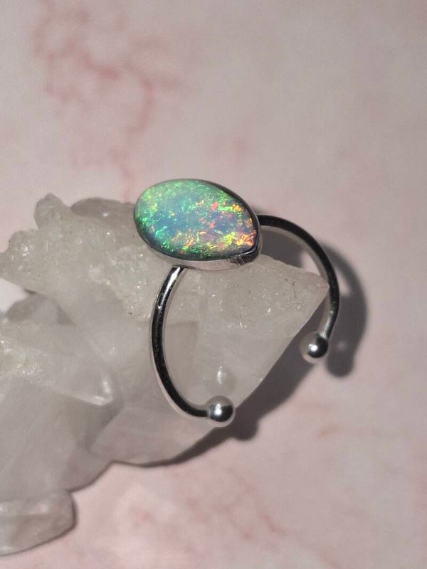 Bague marquise opale 16x7mm 2 carats Éthiopienne