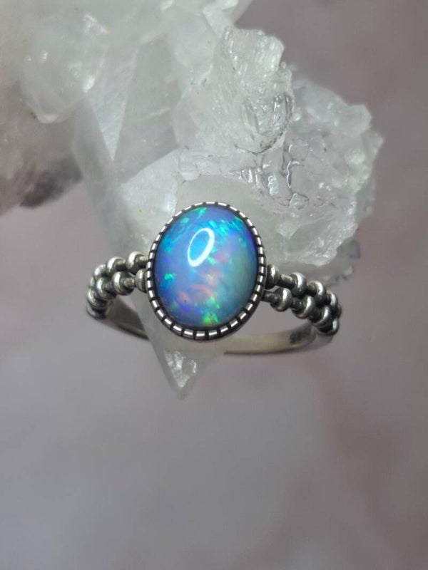 Bague taille 17/18mm opale 10x8mm éthiopienne