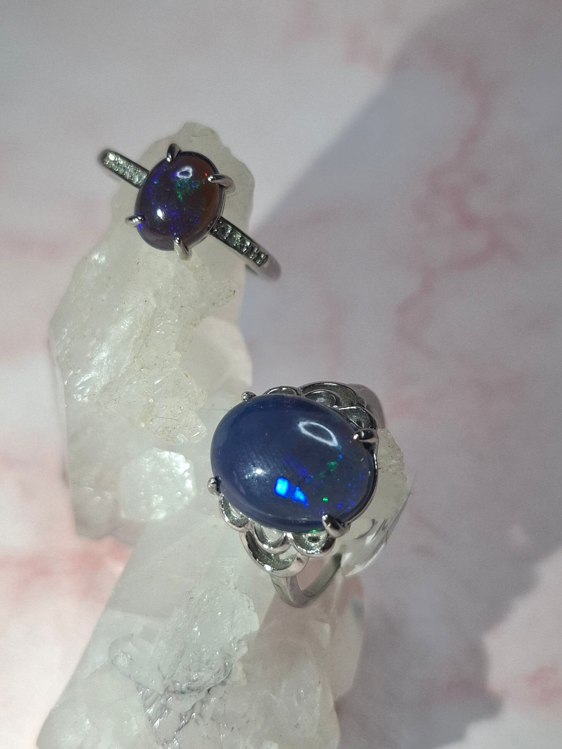 Lot 2 bagues ajustable opale cristal bleuté éthiopienne