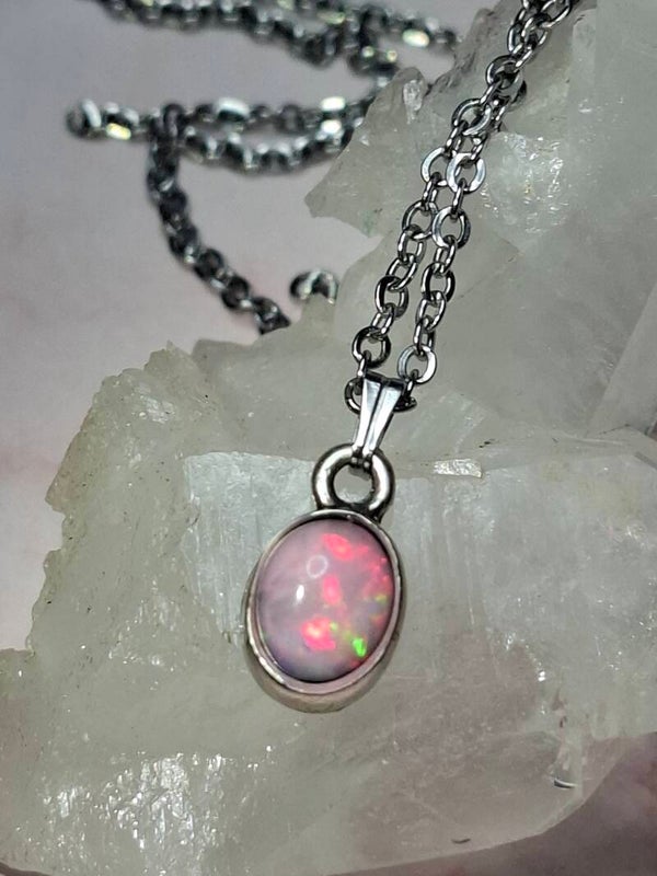 Pendentif opale rose 8x6mm éthiopienne