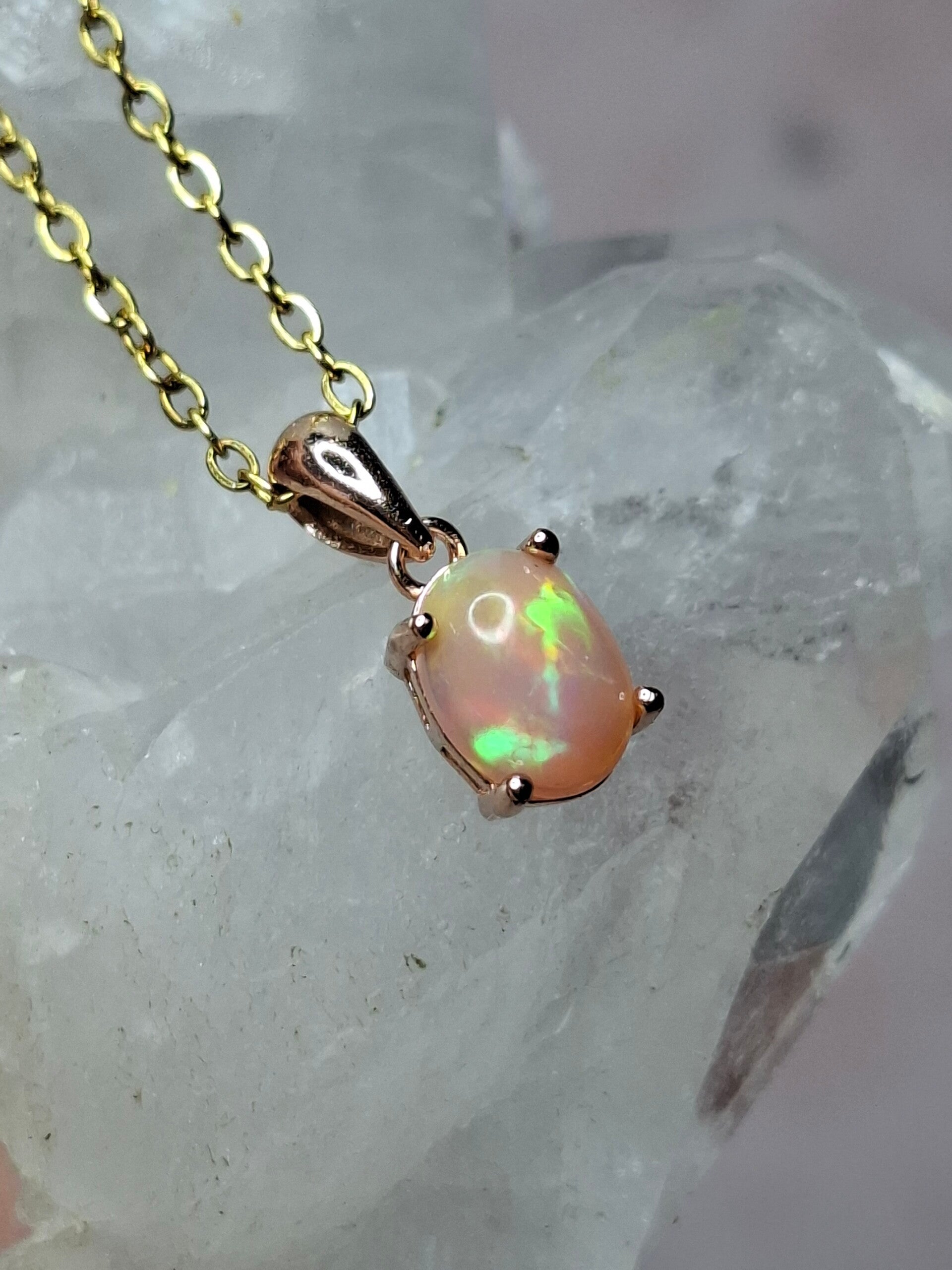 Pendentif s925 doré opale 8x6mm