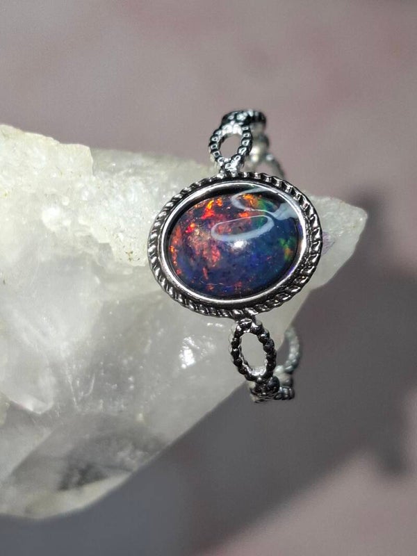 Bague ajustable opale 8x6mm Noire smock éthiopienne