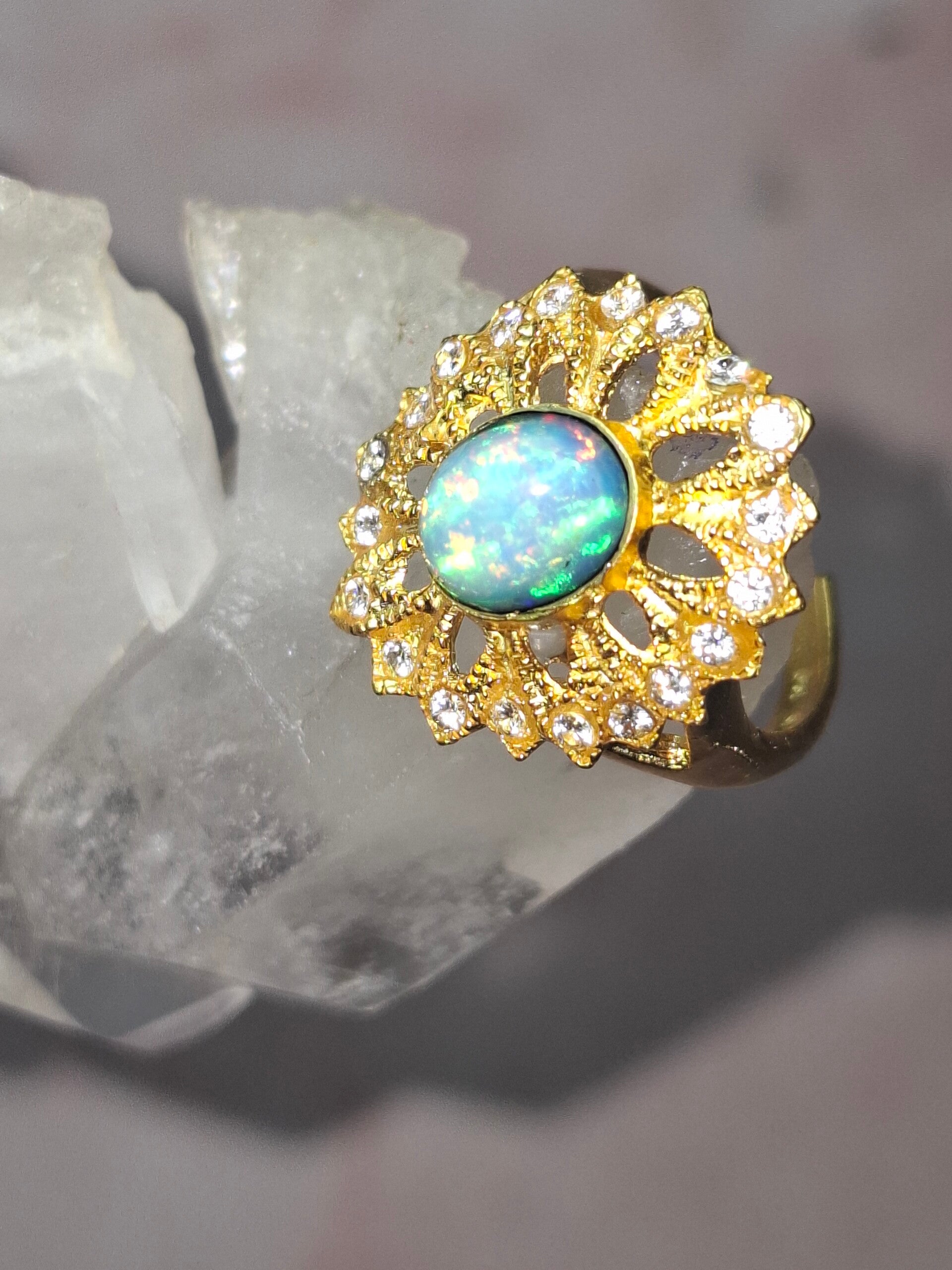 Bague ajustable opale 9x6mm éthiopienne naturelle