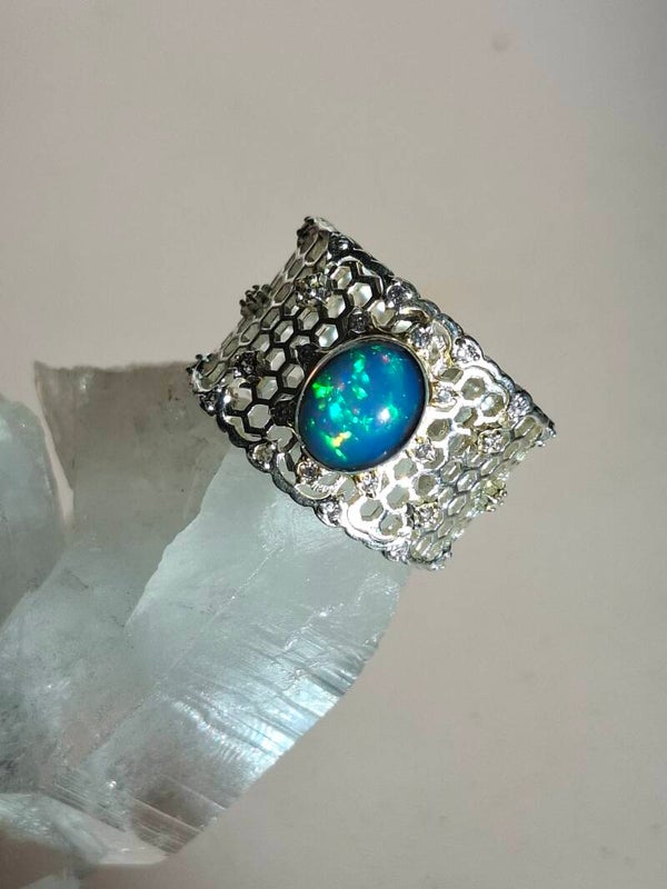 Bague ajustable opale 8x6mm welo pailleté arc en ciel