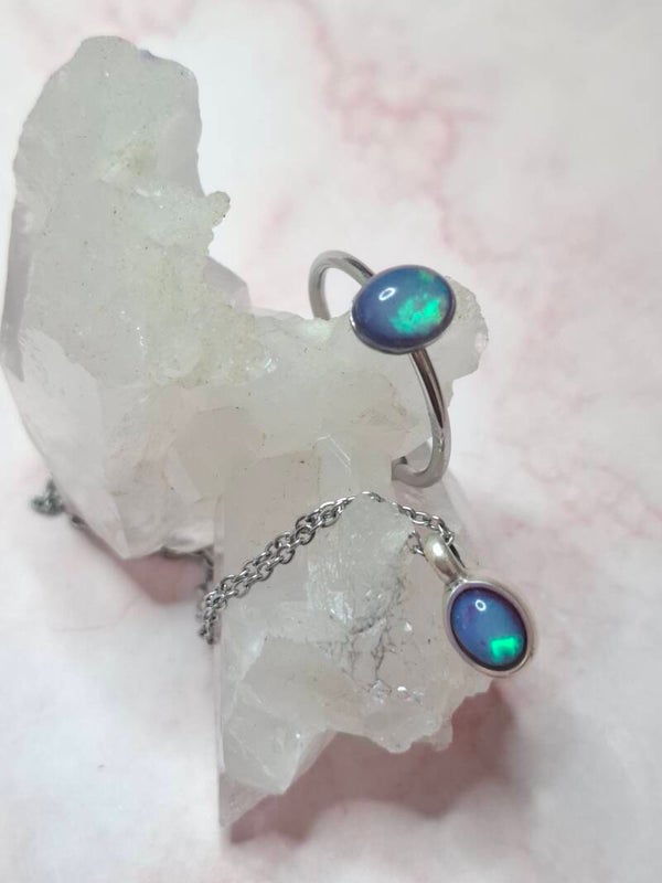 Parure pendentif et bague opale bleuté violet éthiopienne