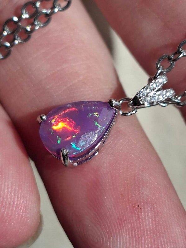 Pendentif s925 opale 9x7mm goutte facetté mauve éthiopienne