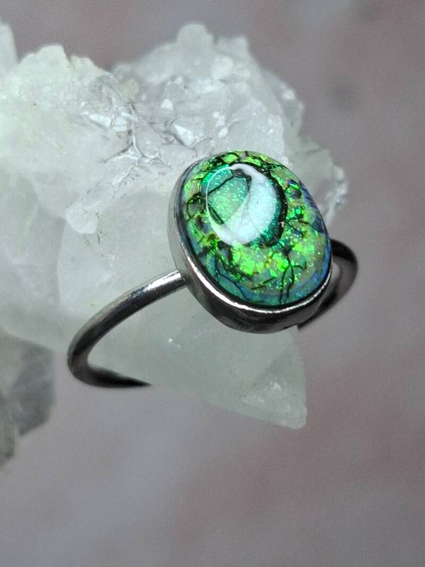 Bague opale 10x8mm. Opale monarch neuf. Taille ajustable, neuf