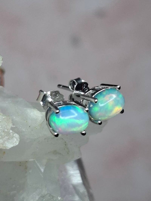 Boucles d'oreilles argent s925 et opales welo véritables éthiopiennes, pierre de 7x5mm