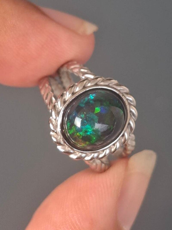 Bague ajustable acier inoxydable et opale, pierre véritable de 11x9mm éthiopienne
